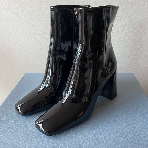 PRADA Square Toe Ankle Boots in Black Patent size 6.5 - Picture 1 of 11